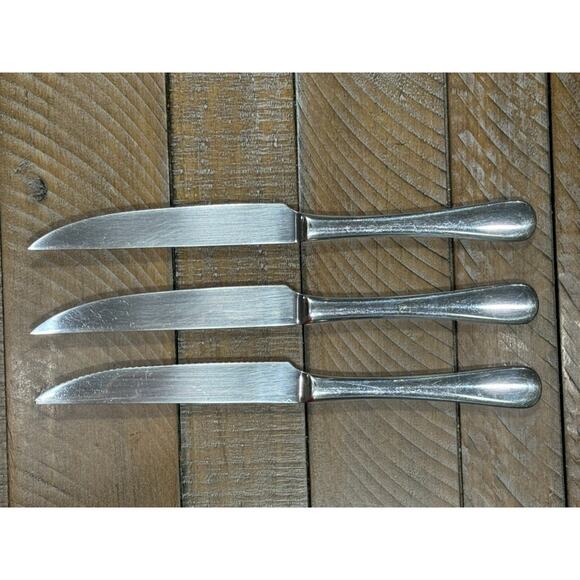 3 ROBERT WELCH Steak Knives - 18/10 SATIN - 9 1/4" - 1 has a bent tip - Picture 10 of 11